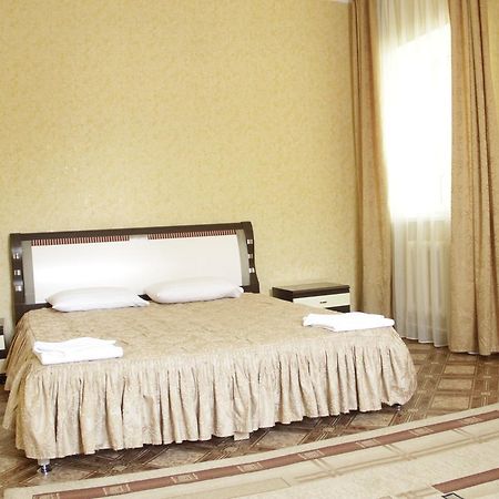 Inn Sofia Астана Екстериор снимка